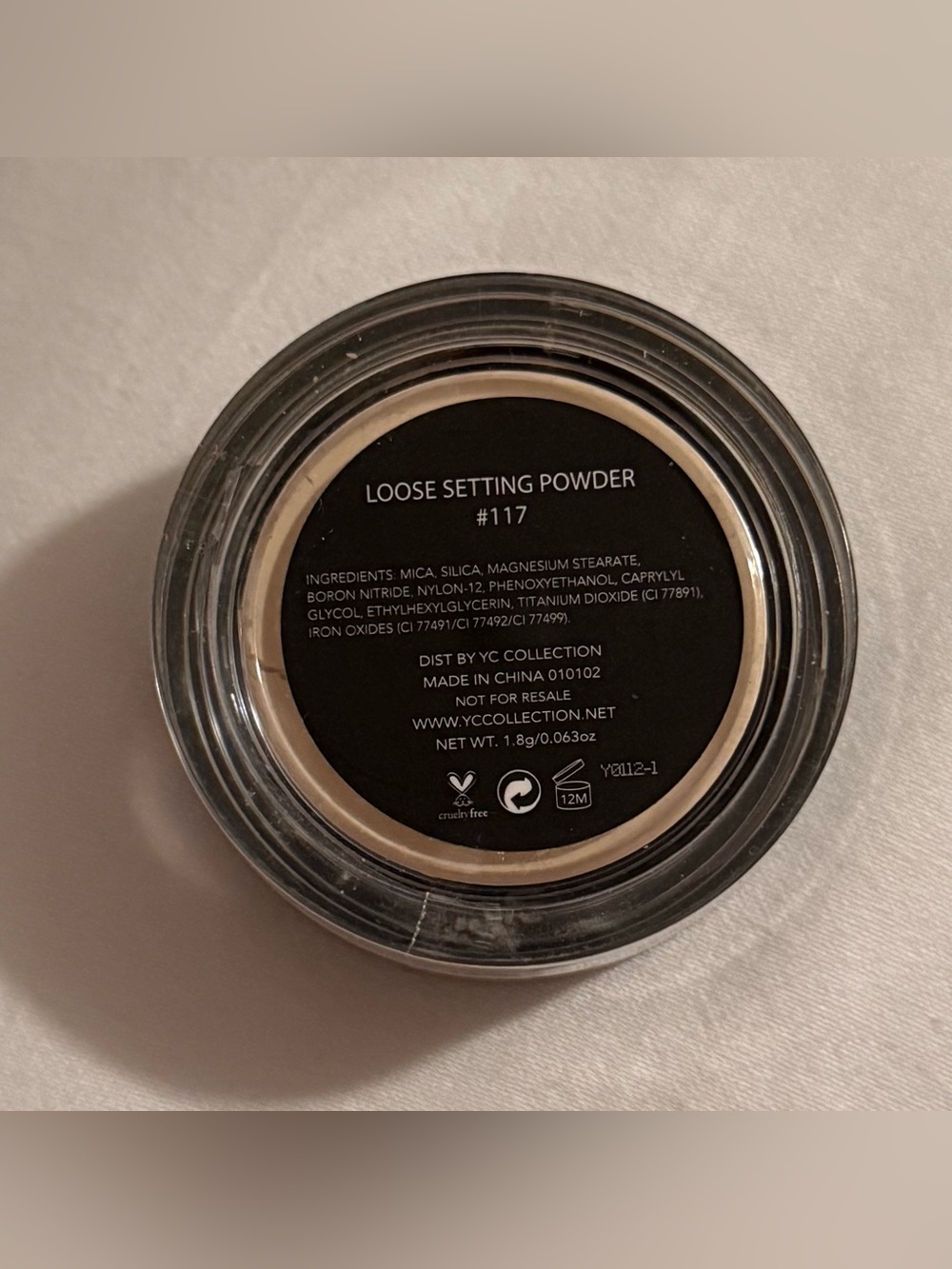 YC Collection Loose Setting Powder – Translucent Finish - Picture 2 of 2